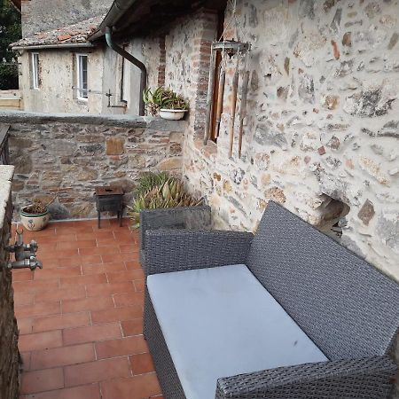 Attic With Balcony At Locanda Del Capo Capannori Exterior photo
