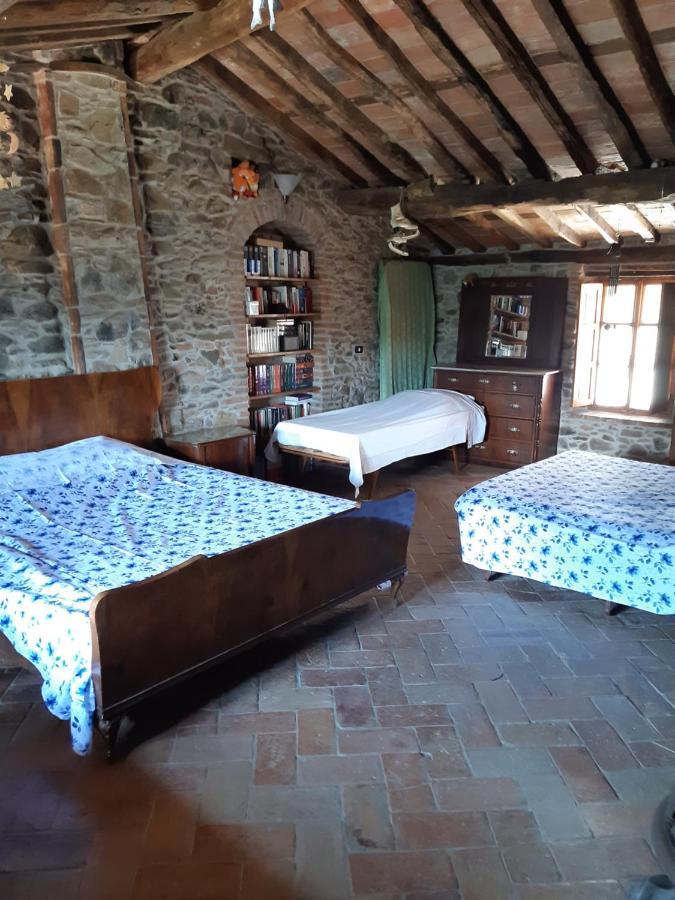 Attic With Balcony At Locanda Del Capo Capannori Exterior photo